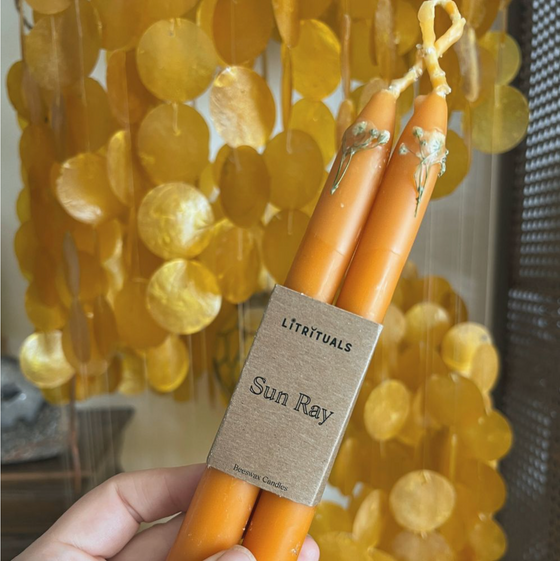 'Sun Ray' Beeswax Taper Candles